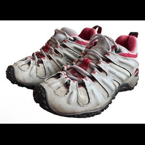 Merrell Women’s Continuum Hiking Shoes – Size 5
